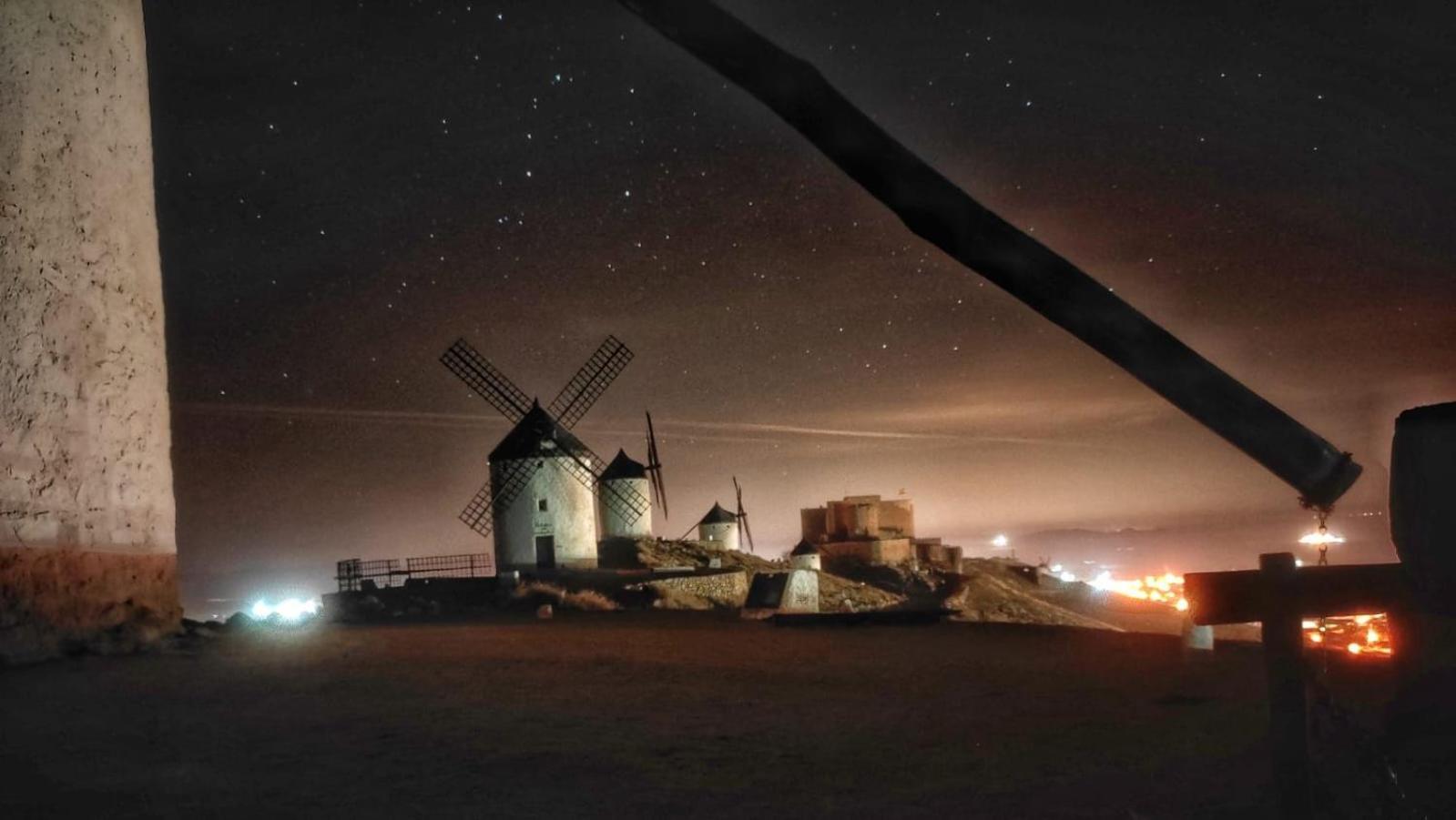 Duplex Entre Molinos Lägenhet Consuegra Exteriör bild